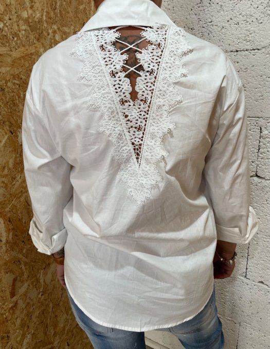 Chemise dentelle 