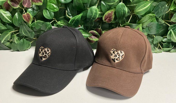 Casquette cœur léopard 