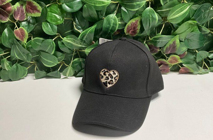 Casquette cœur léopard 