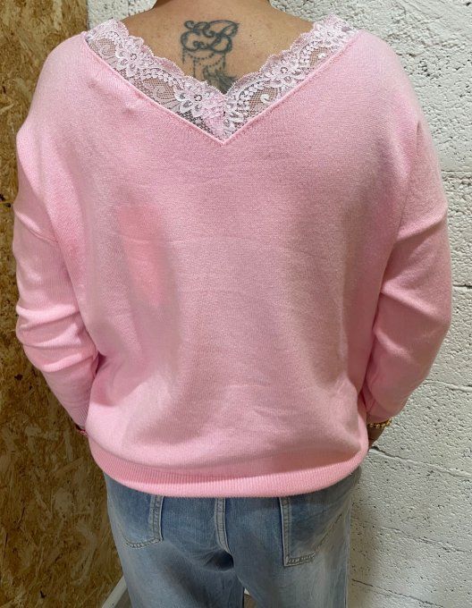 Pull dentelle 